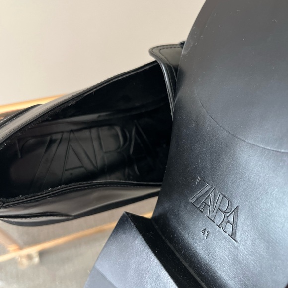 Classic Black Patent Loafer for Women - Picture 2 of 2